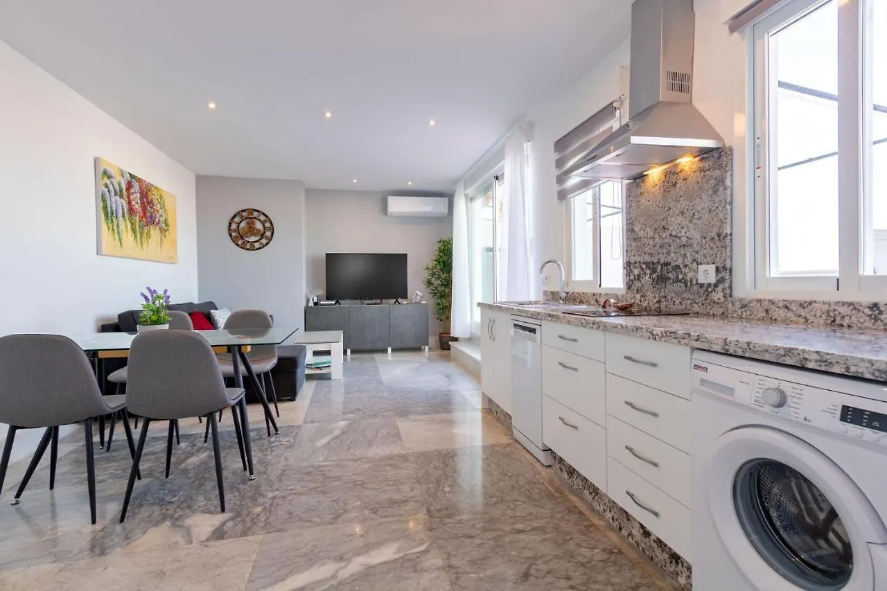 Apartment City Center Deluxe Sky View By Valcambre Seville