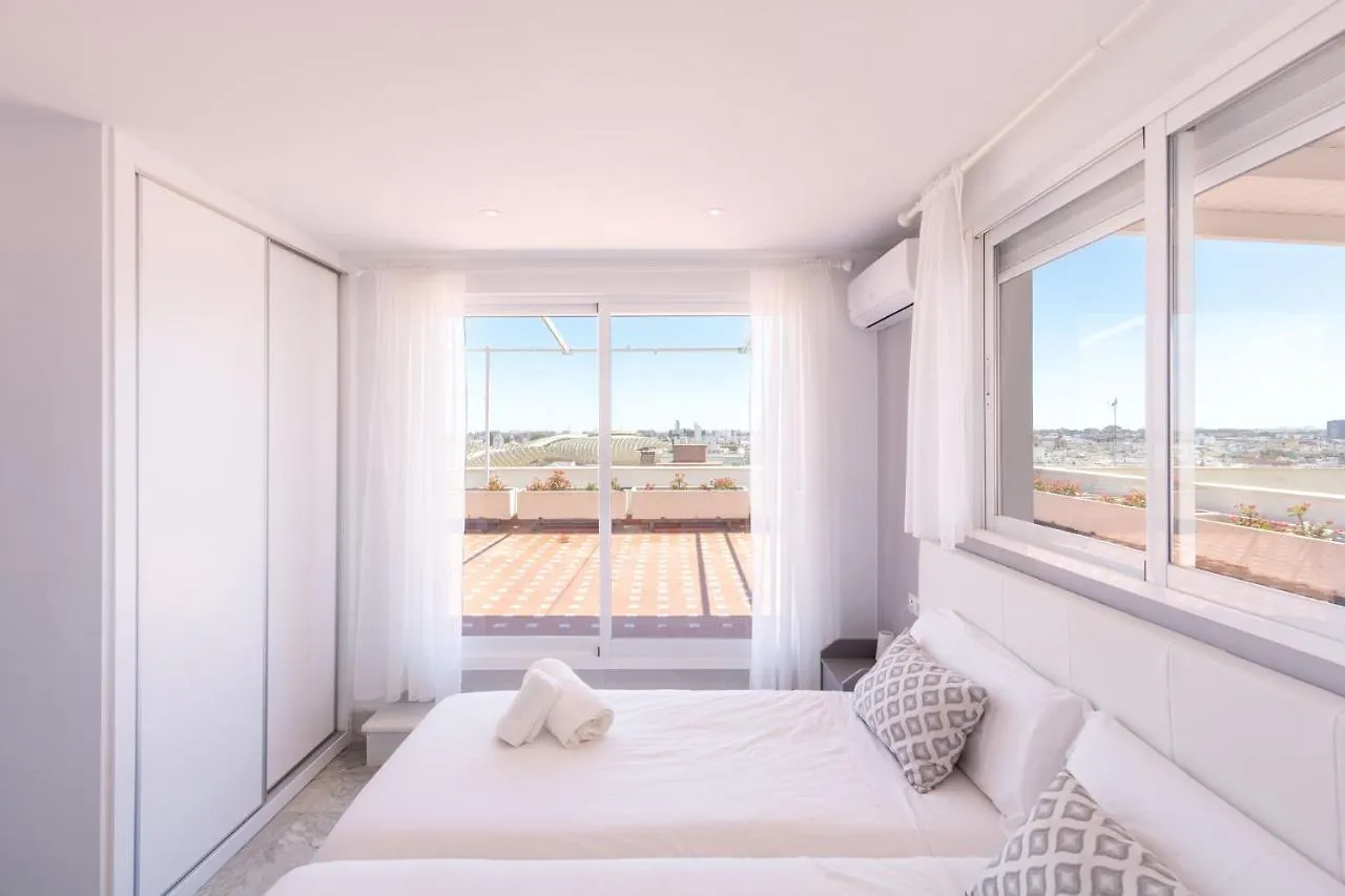 City Center Deluxe Sky View By Valcambre Seville